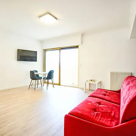 Raphael-2 By Interhome *
